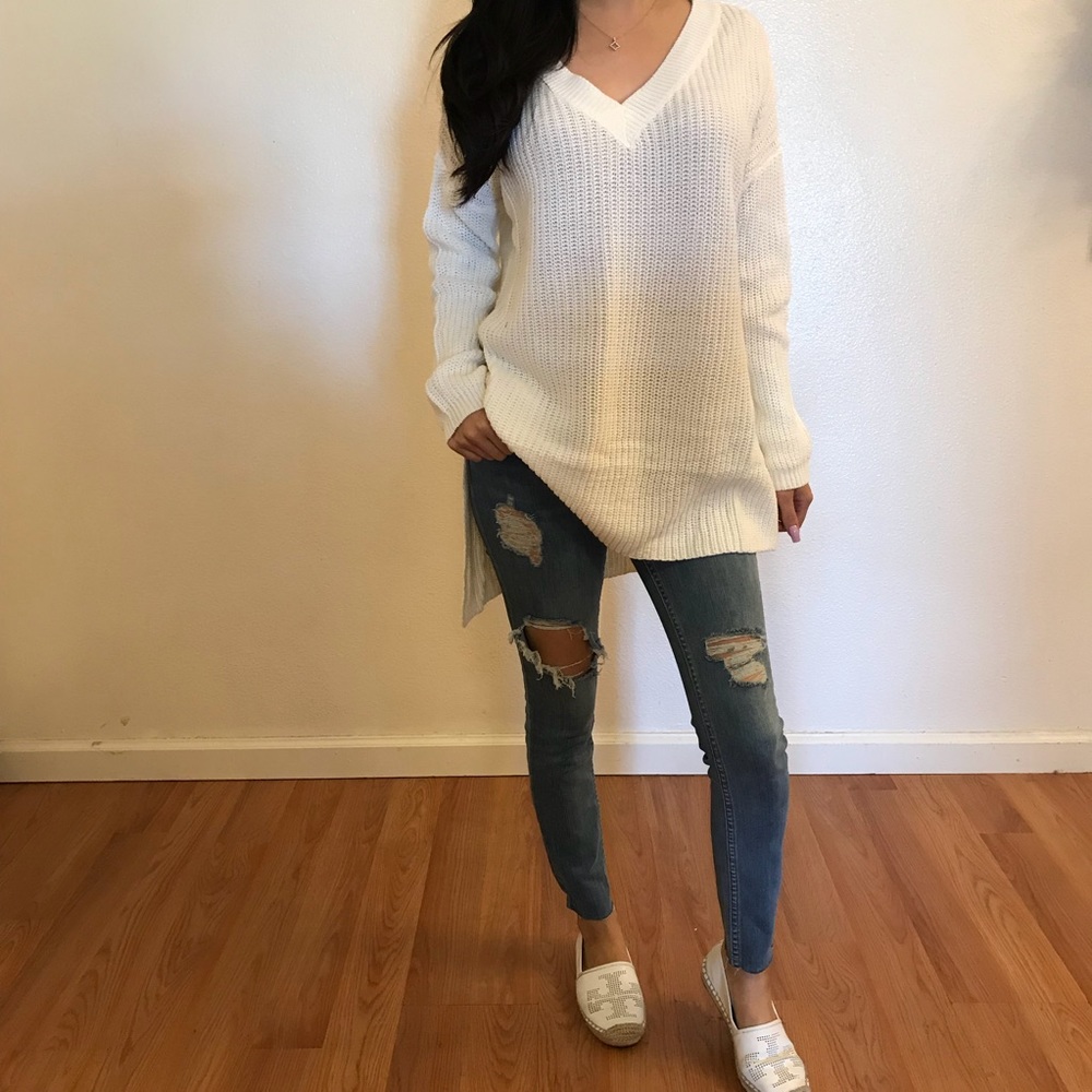 •LAST ONE• Ivory High Low Knit Sweater - Picture 2 of 8